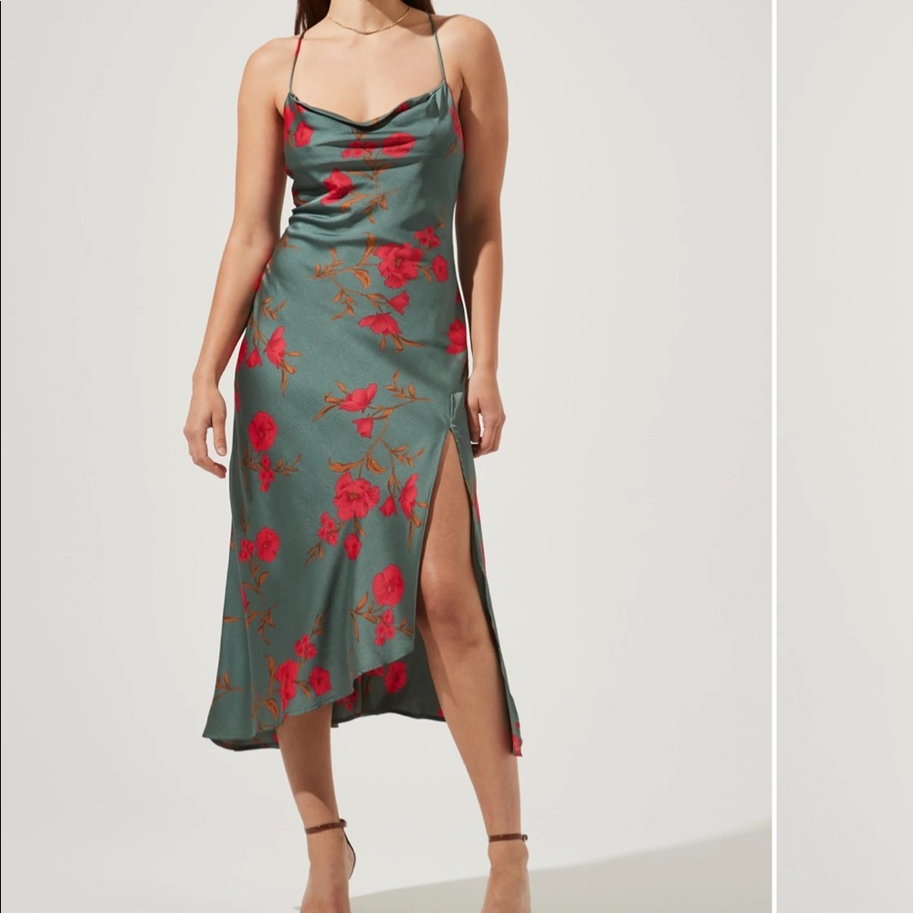 COPY - ASTR the label ‘GAIA FLORAL MIDI DRESS’